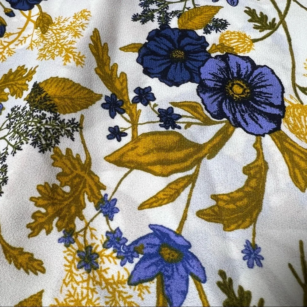 NWT Maurices Blue and Gold Floral Tank Top Blouse - Picture 8 of 11